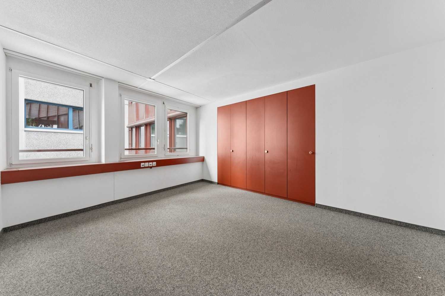 1025m² bureau