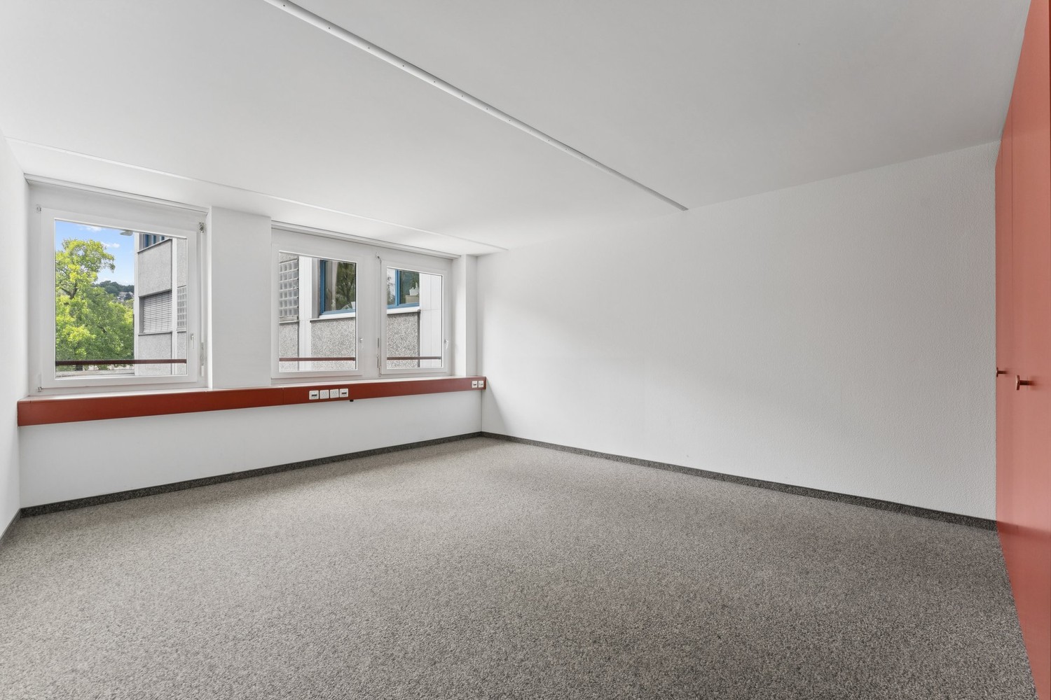1025m² bureau