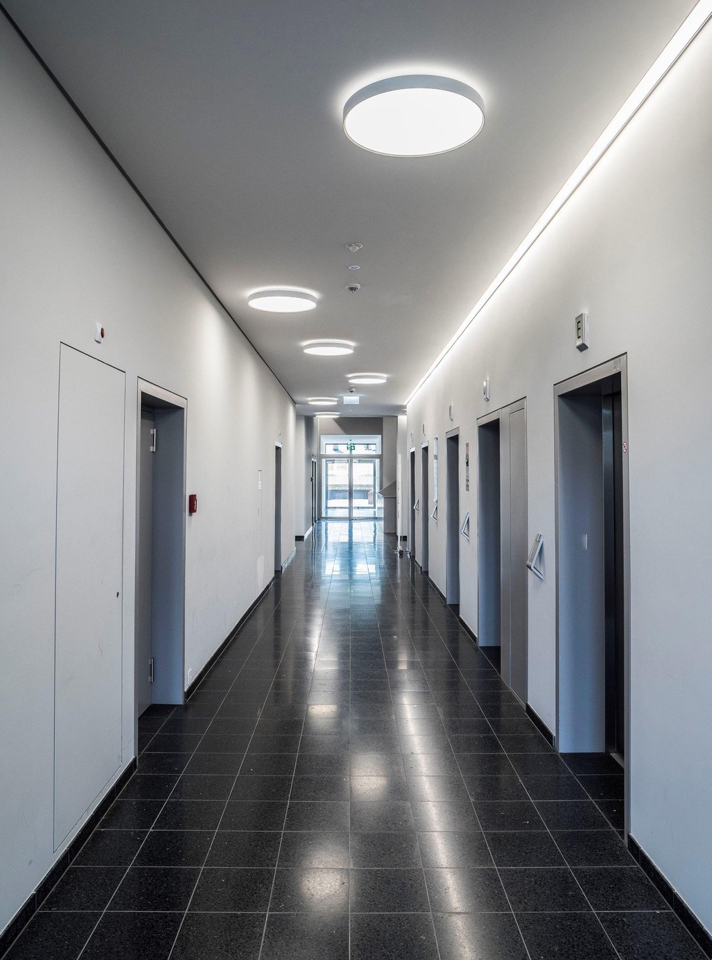 256m² ufficio, foto 5 di 6