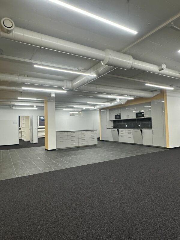 670m² commercial, Foto 1 von 10