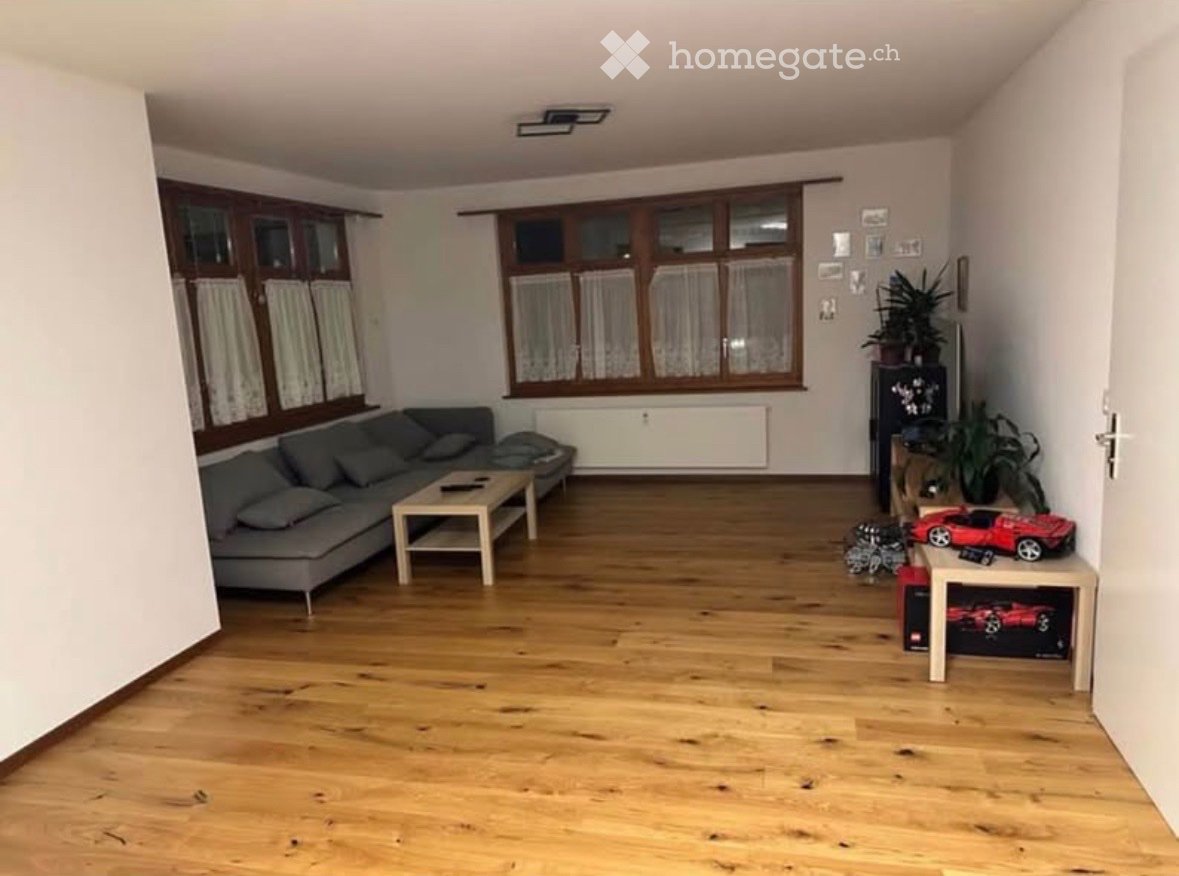 5 rooms apartment