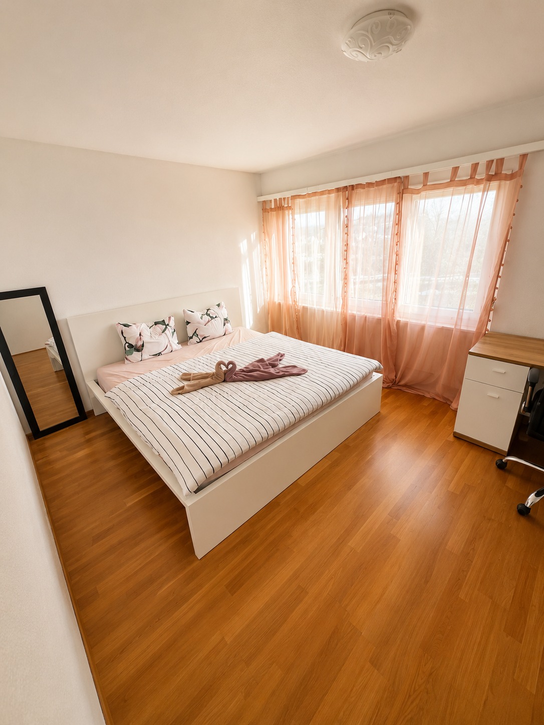 2 ½ Zimmer möblierte Wohnung, Foto 1 von 10
