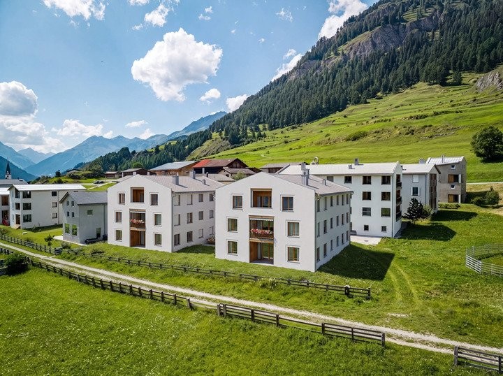 1771m² building land
