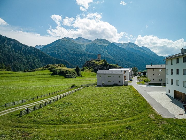 1771m² building land