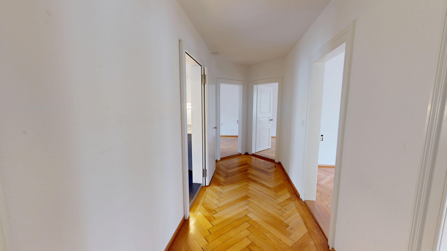 4 rooms apartment, Foto 3 von 10