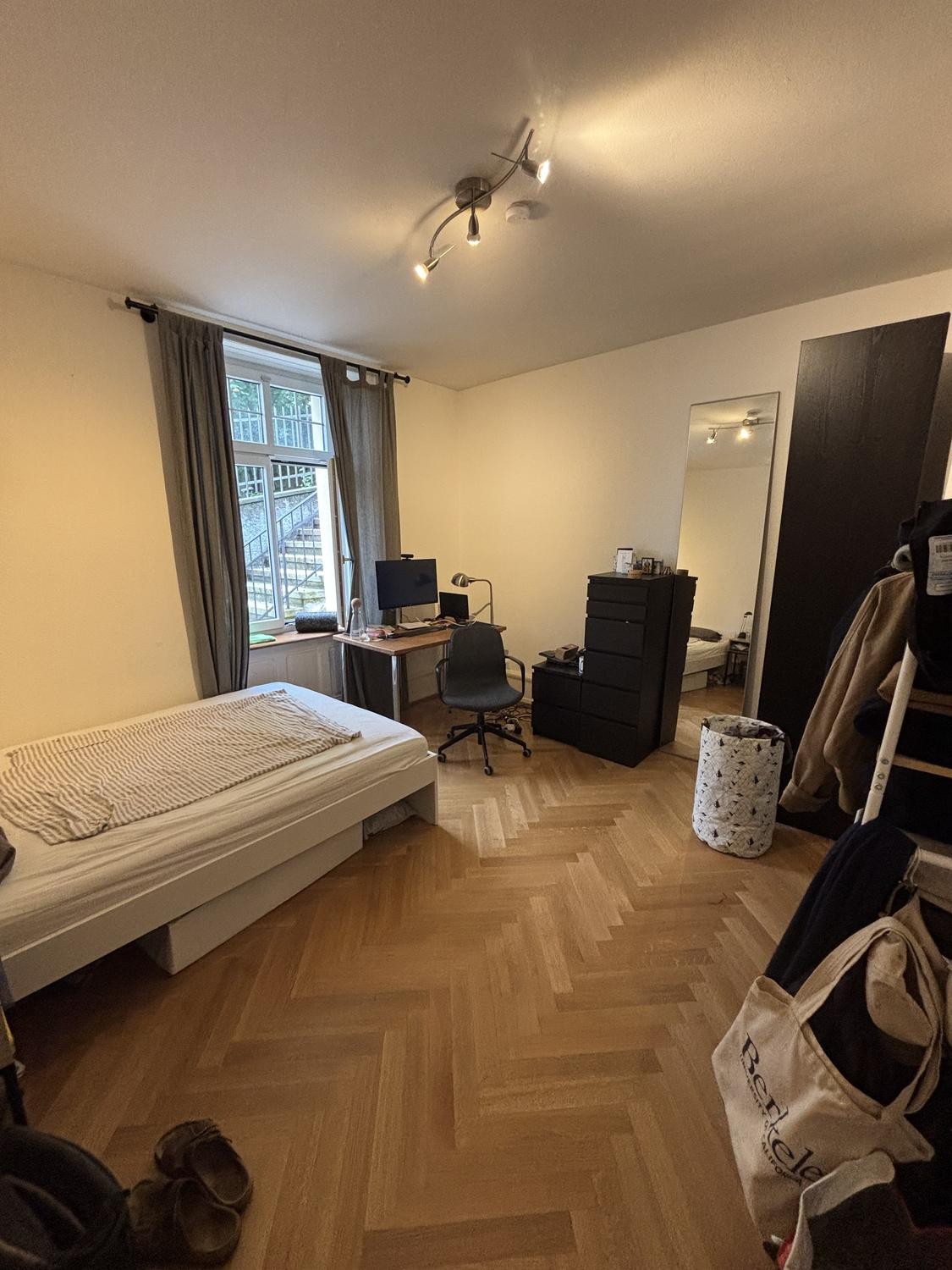 Room in a shared flat, Foto 1 von 9