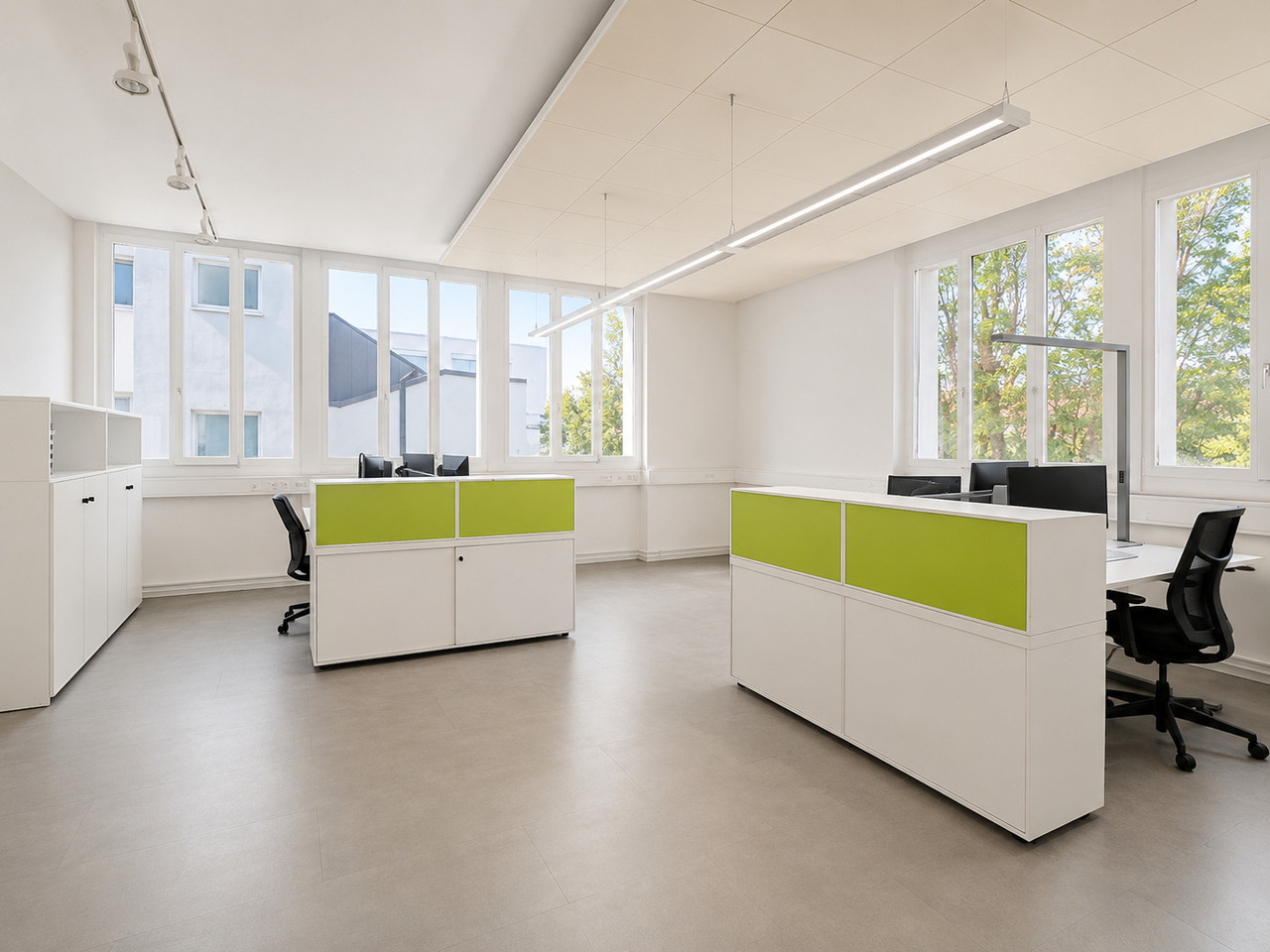 340m² office
