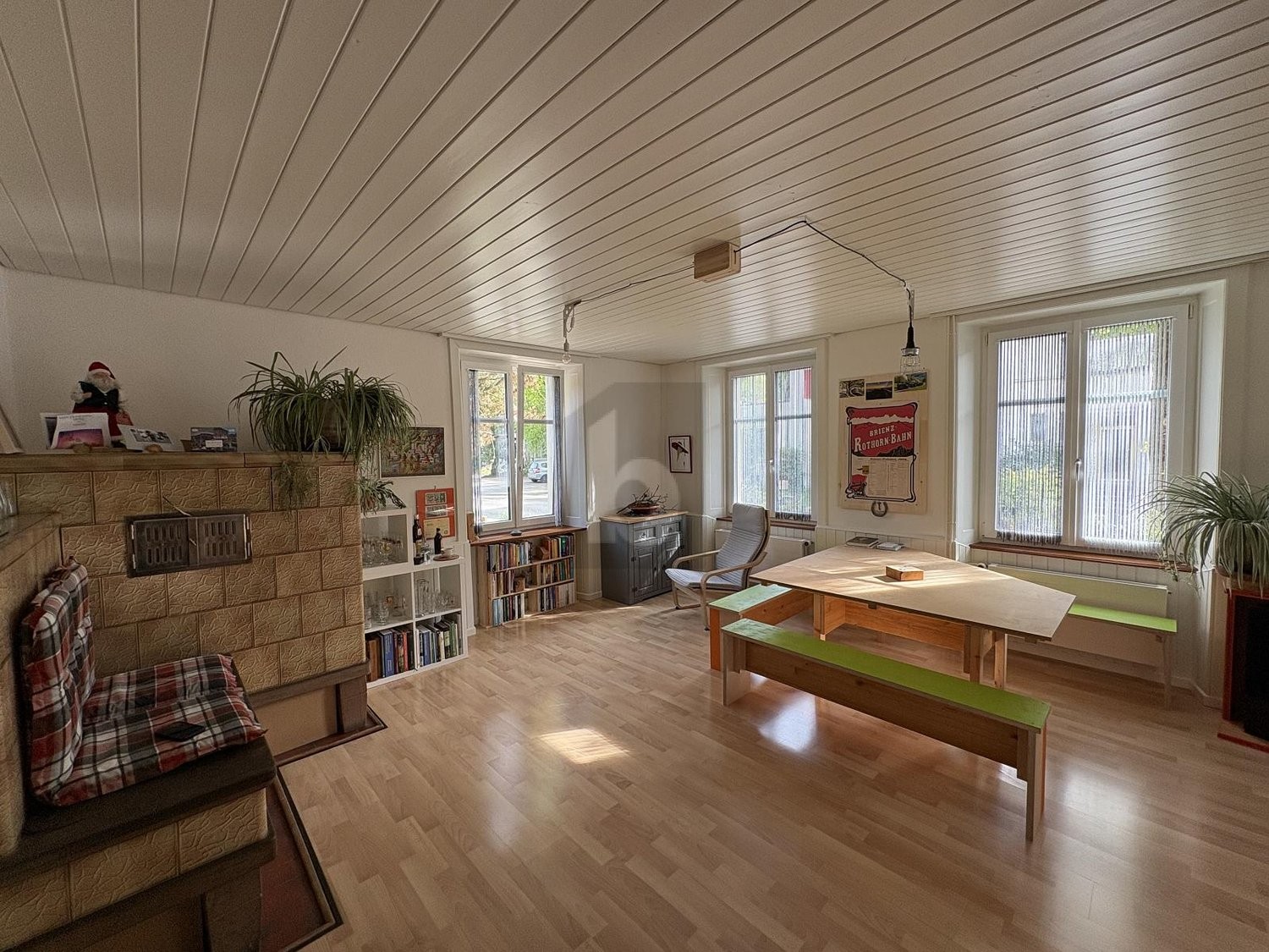 8 rooms farm house