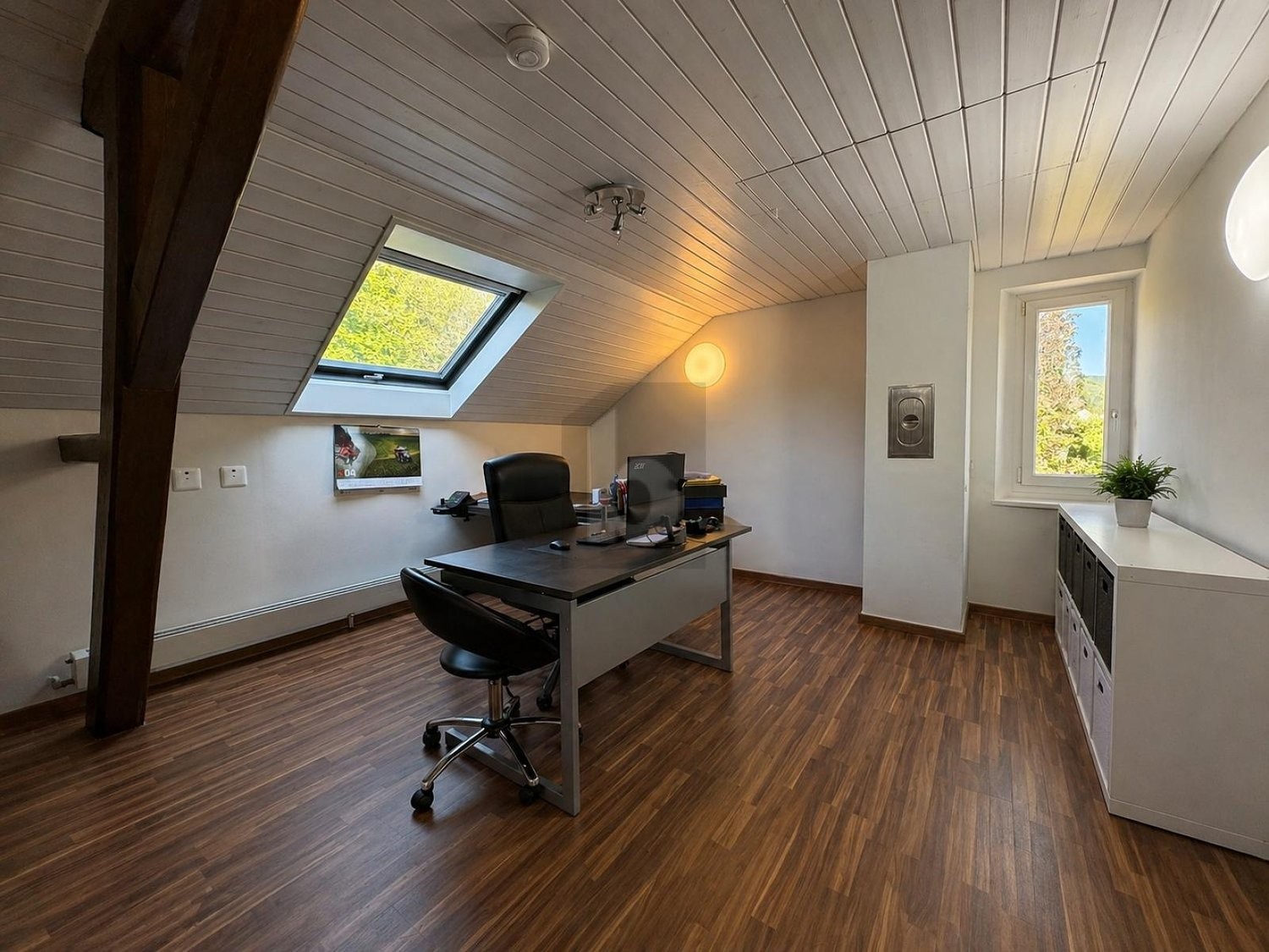 8 rooms farm house