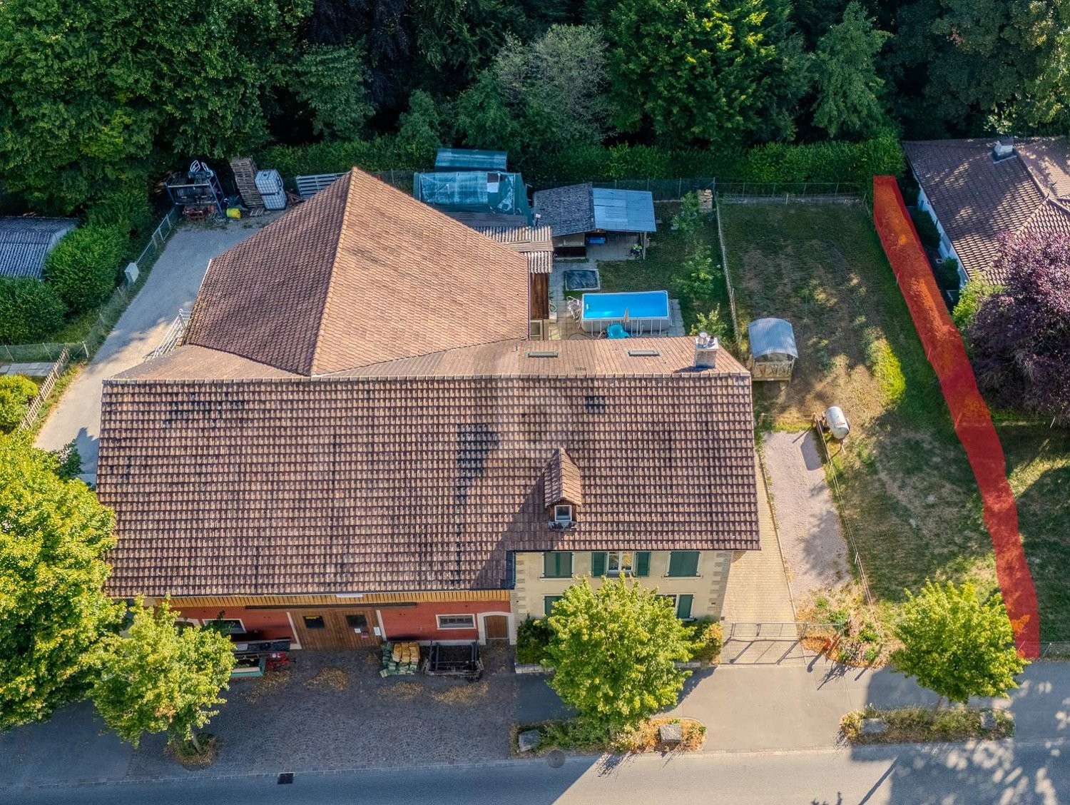 8 rooms farm house