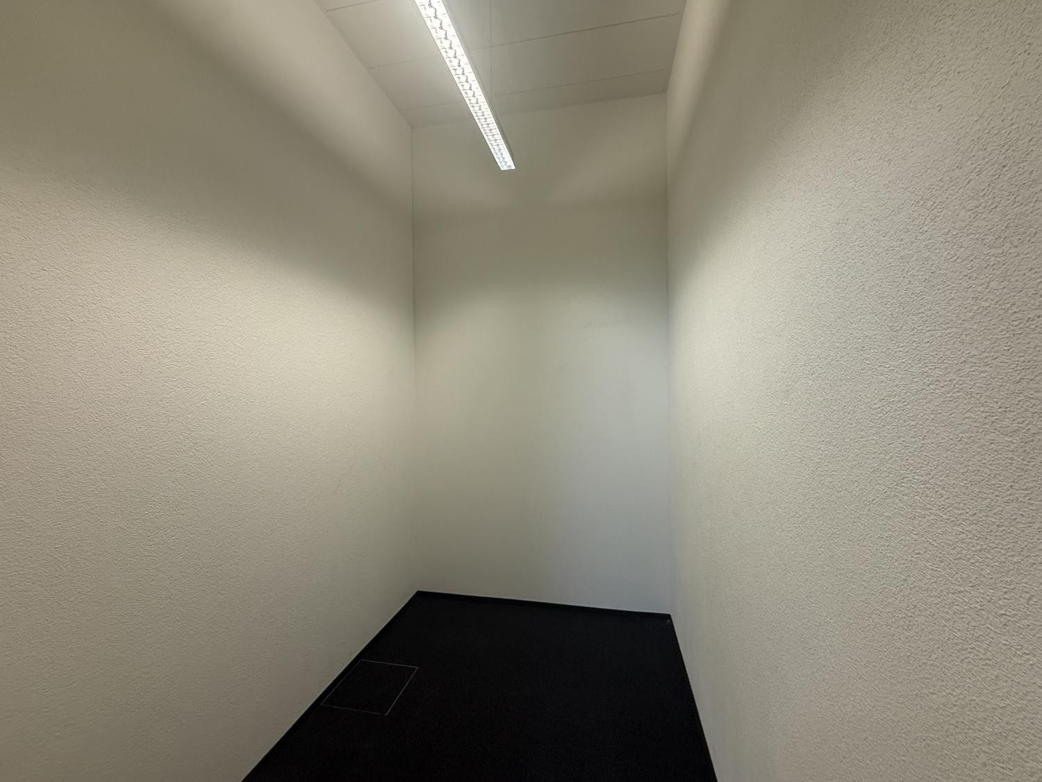 50m² office
