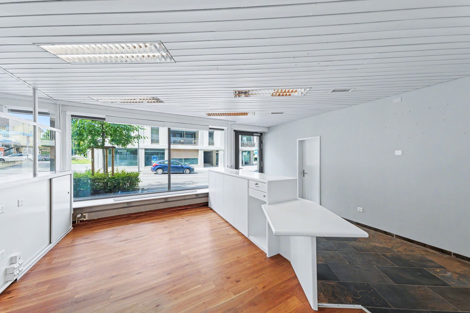 78m² commercial