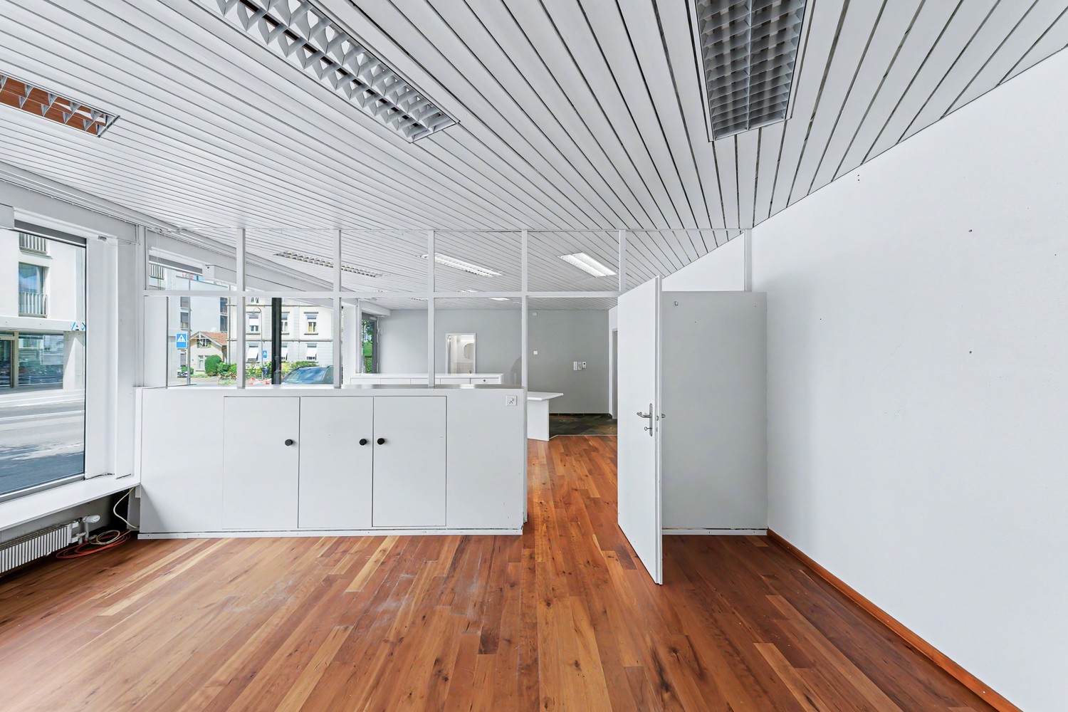 78m² commercial