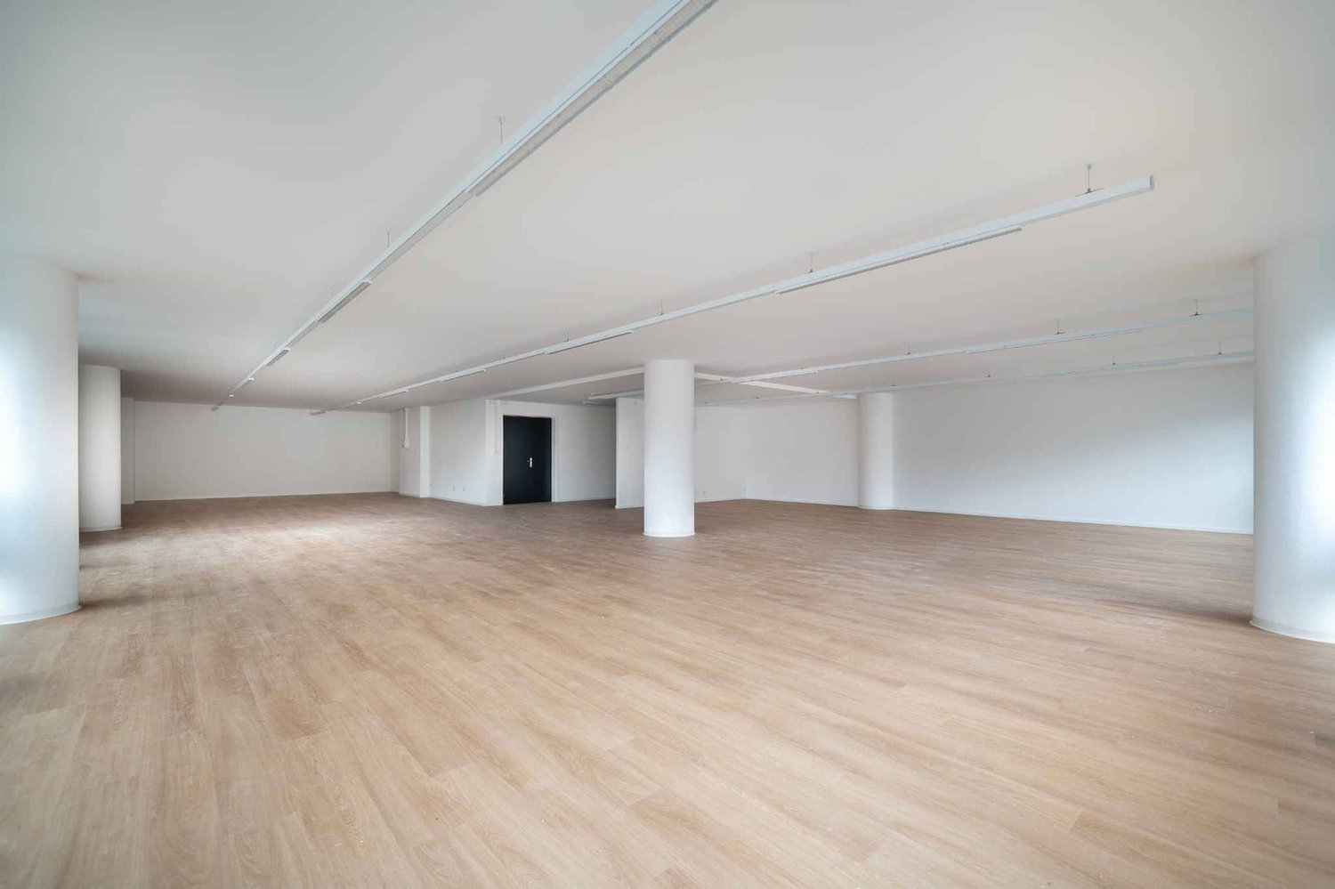 221m² Büro, Foto 5 von 7