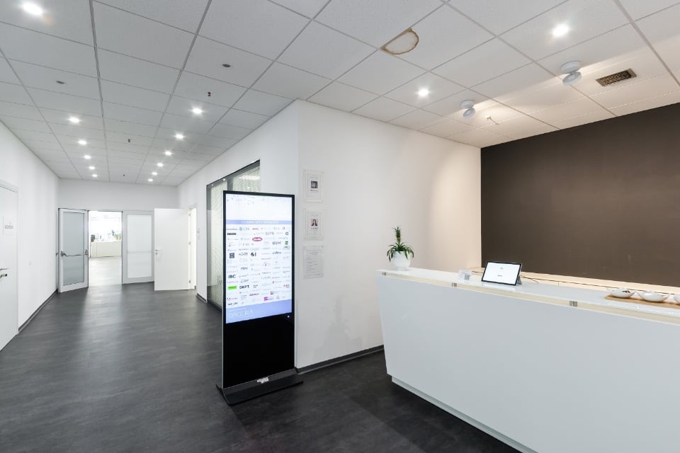 1045m² office, Foto 2 von 10