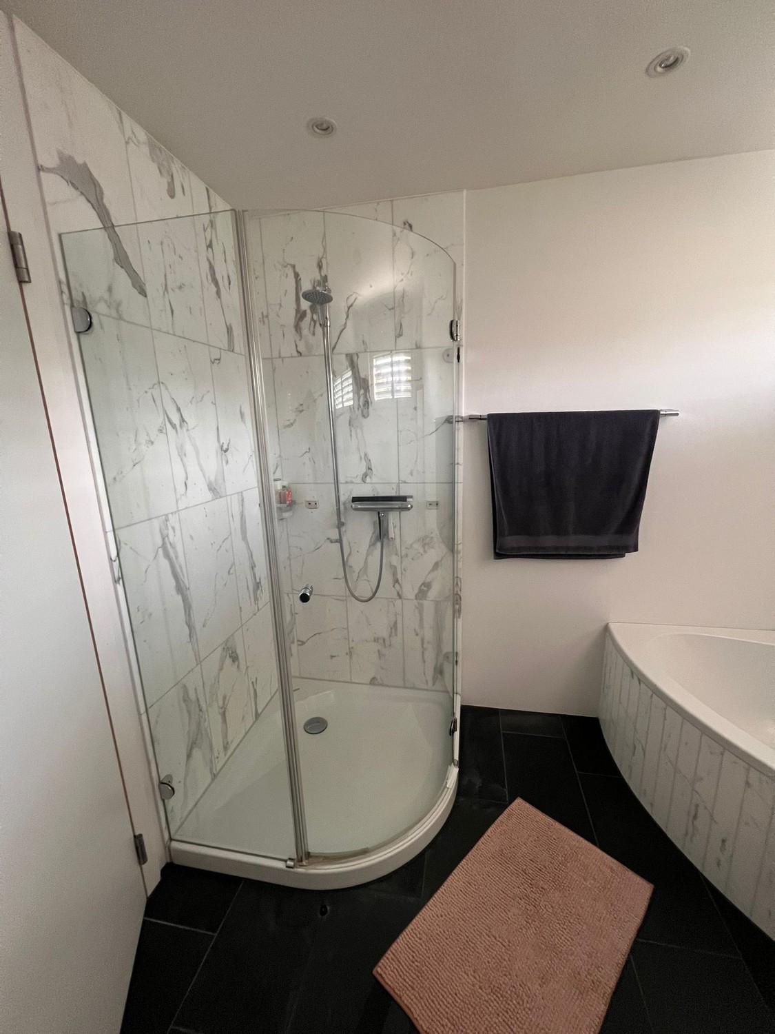 Room in a shared flat, Foto 8 von 8