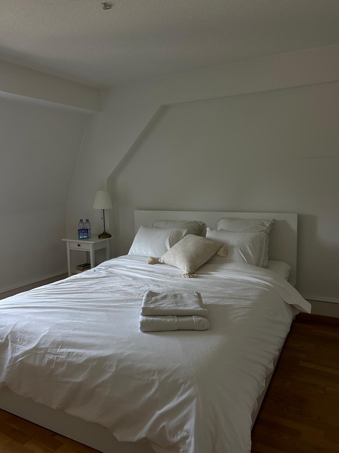Room in a shared flat, Foto 2 von 3
