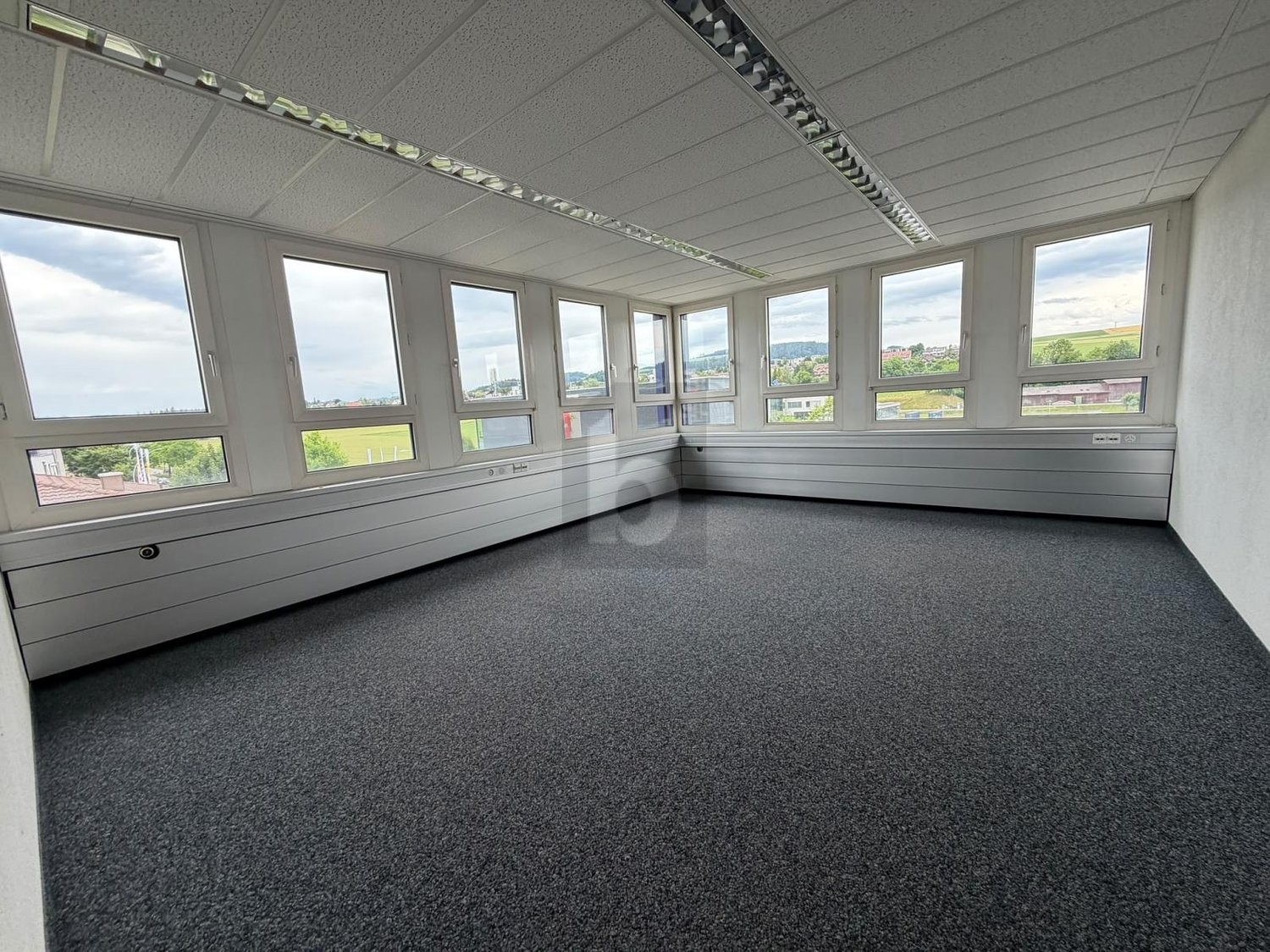 180m² office, Foto 1 von 4