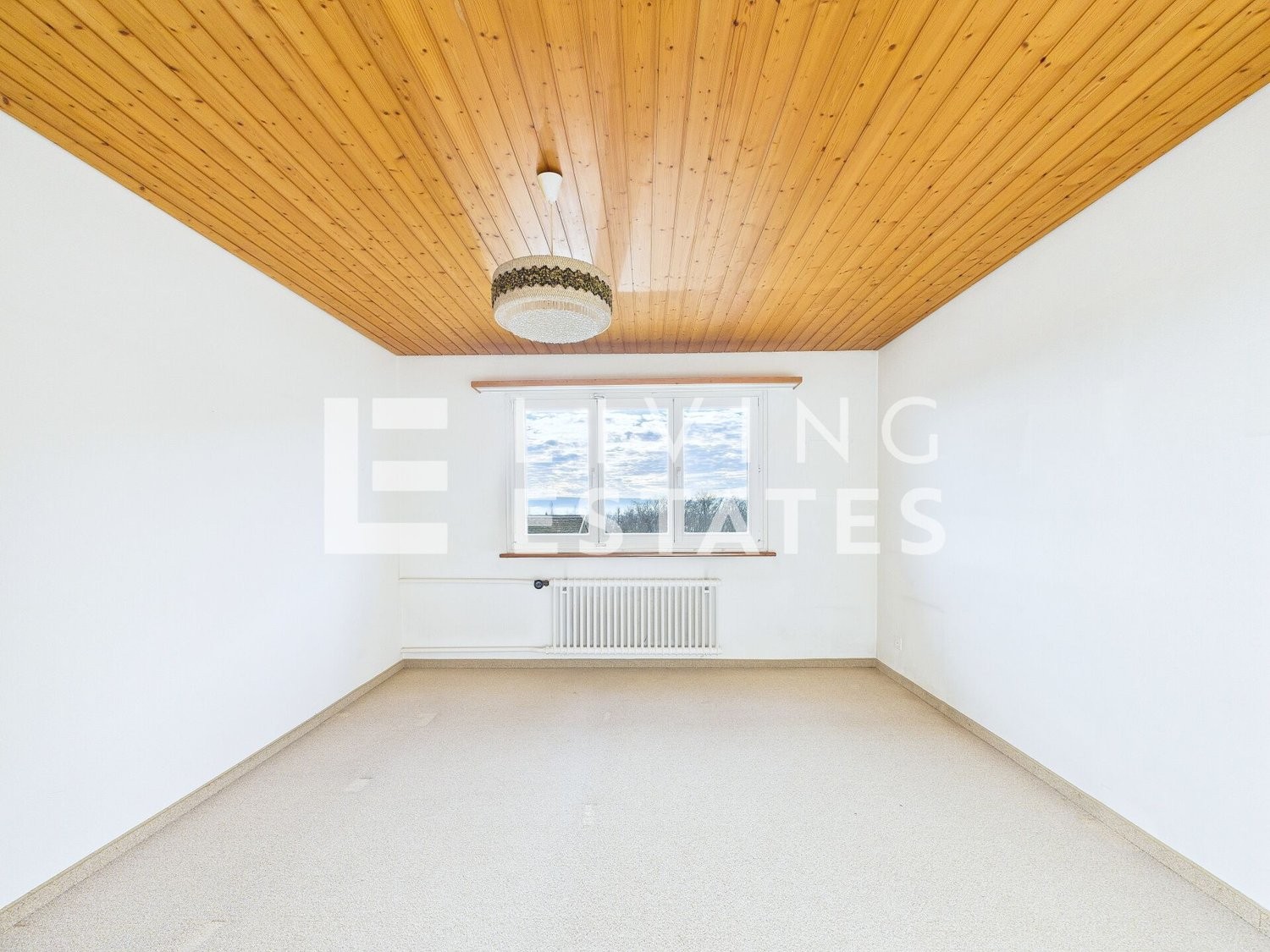 8 rooms single house