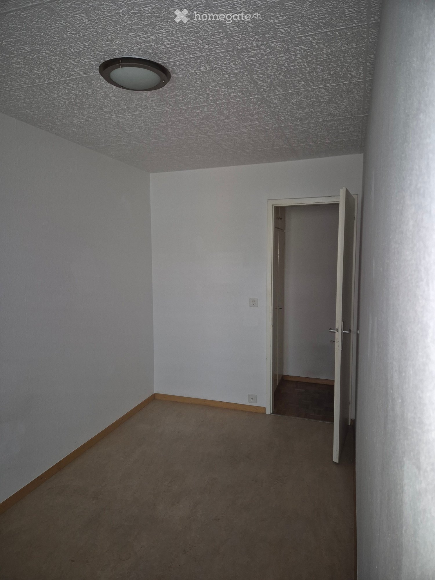 1 pièce chambre simple