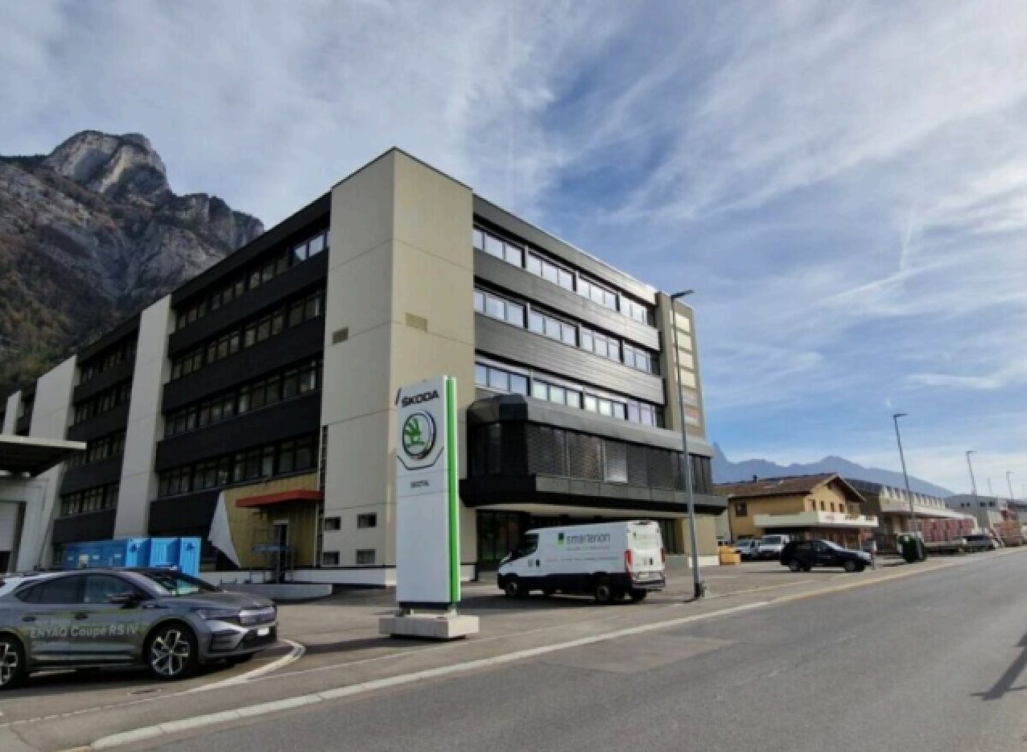 796m² ufficio