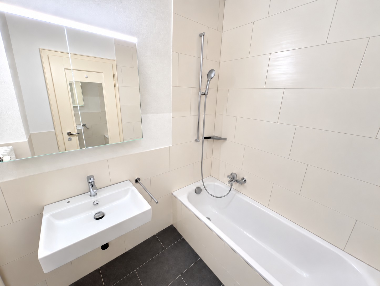 3 rooms apartment
