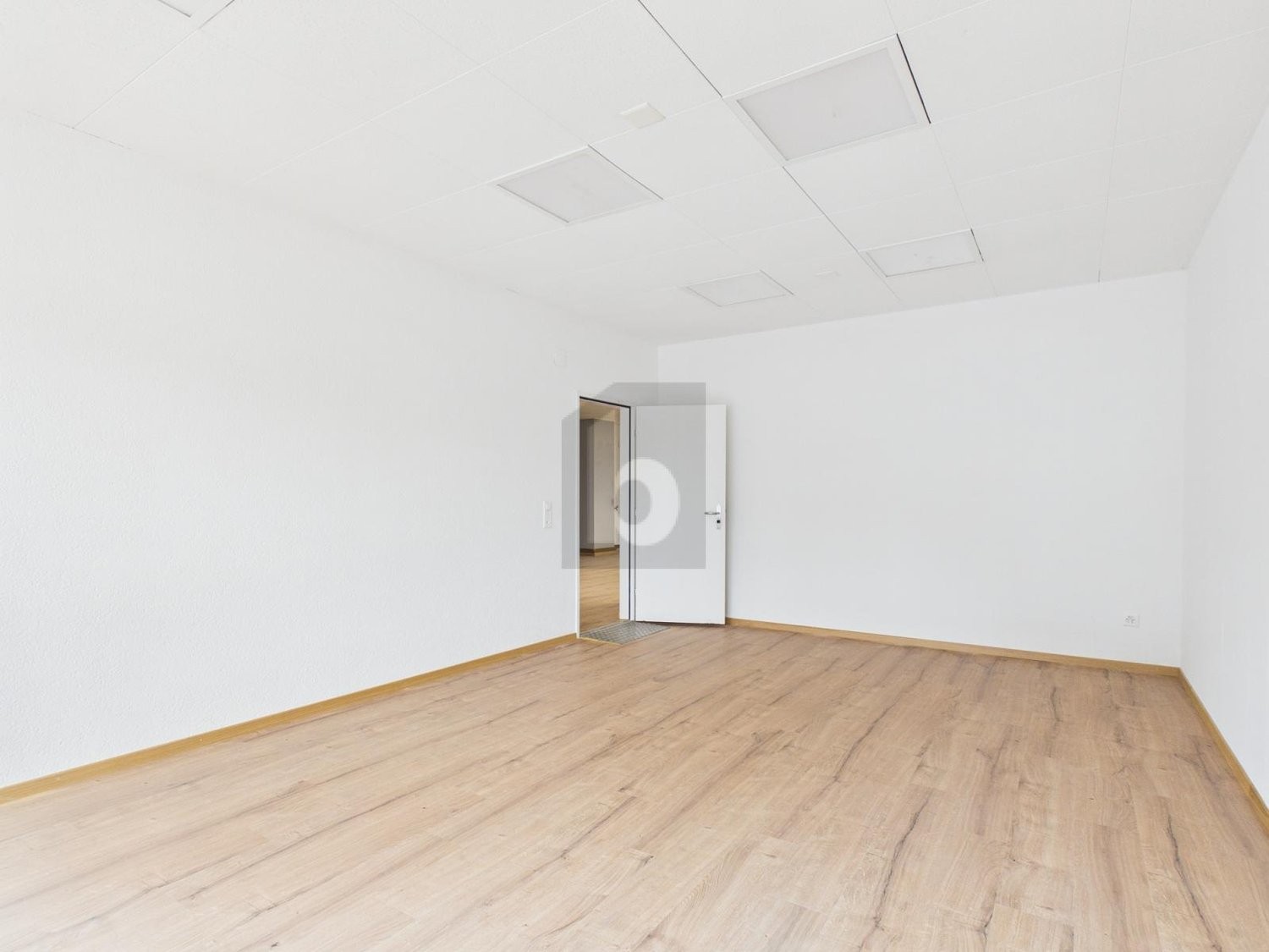 15m² office