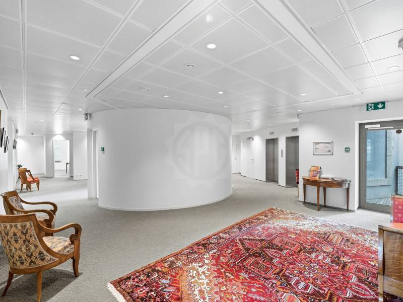 630m² Büro, Foto 4 von 10