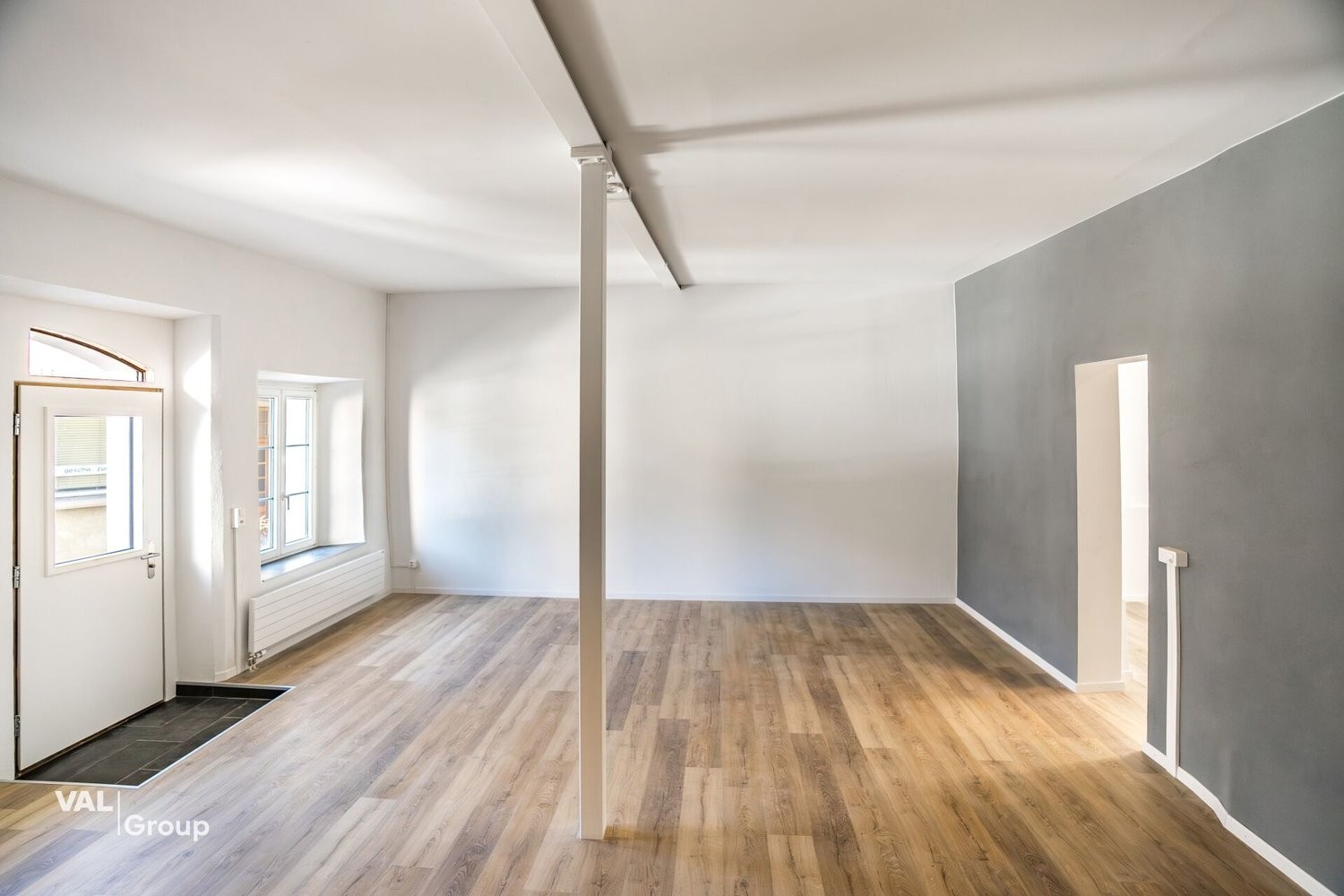 66m² office
