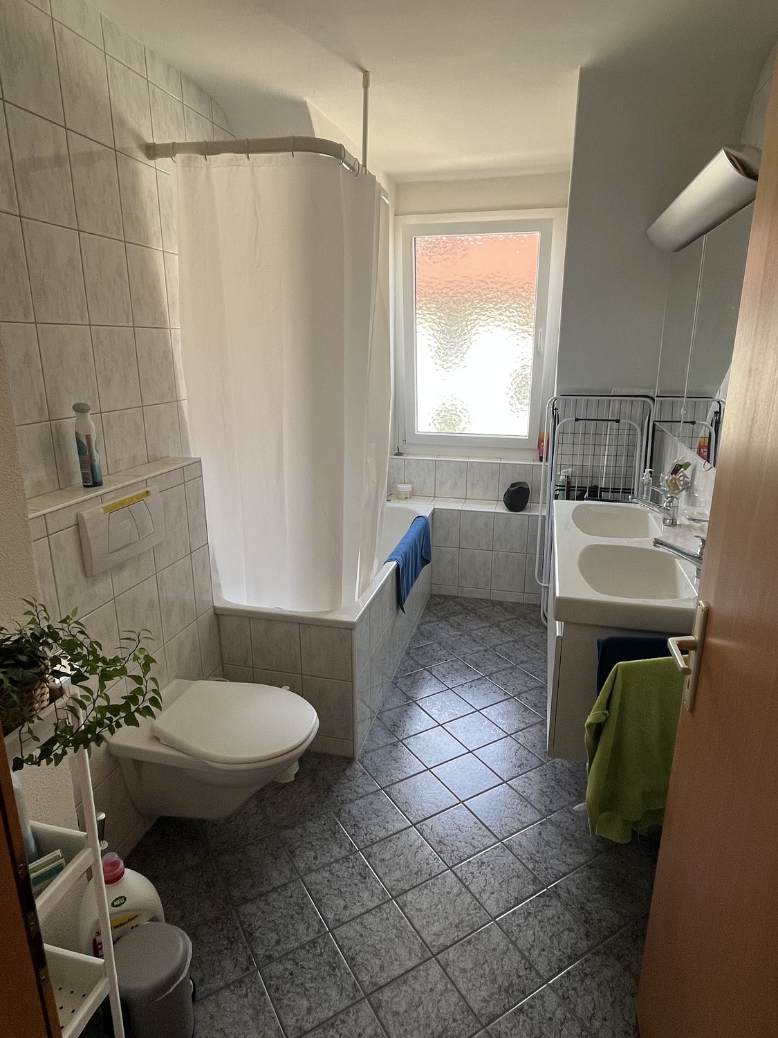 Room in a shared flat, Foto 3 von 4