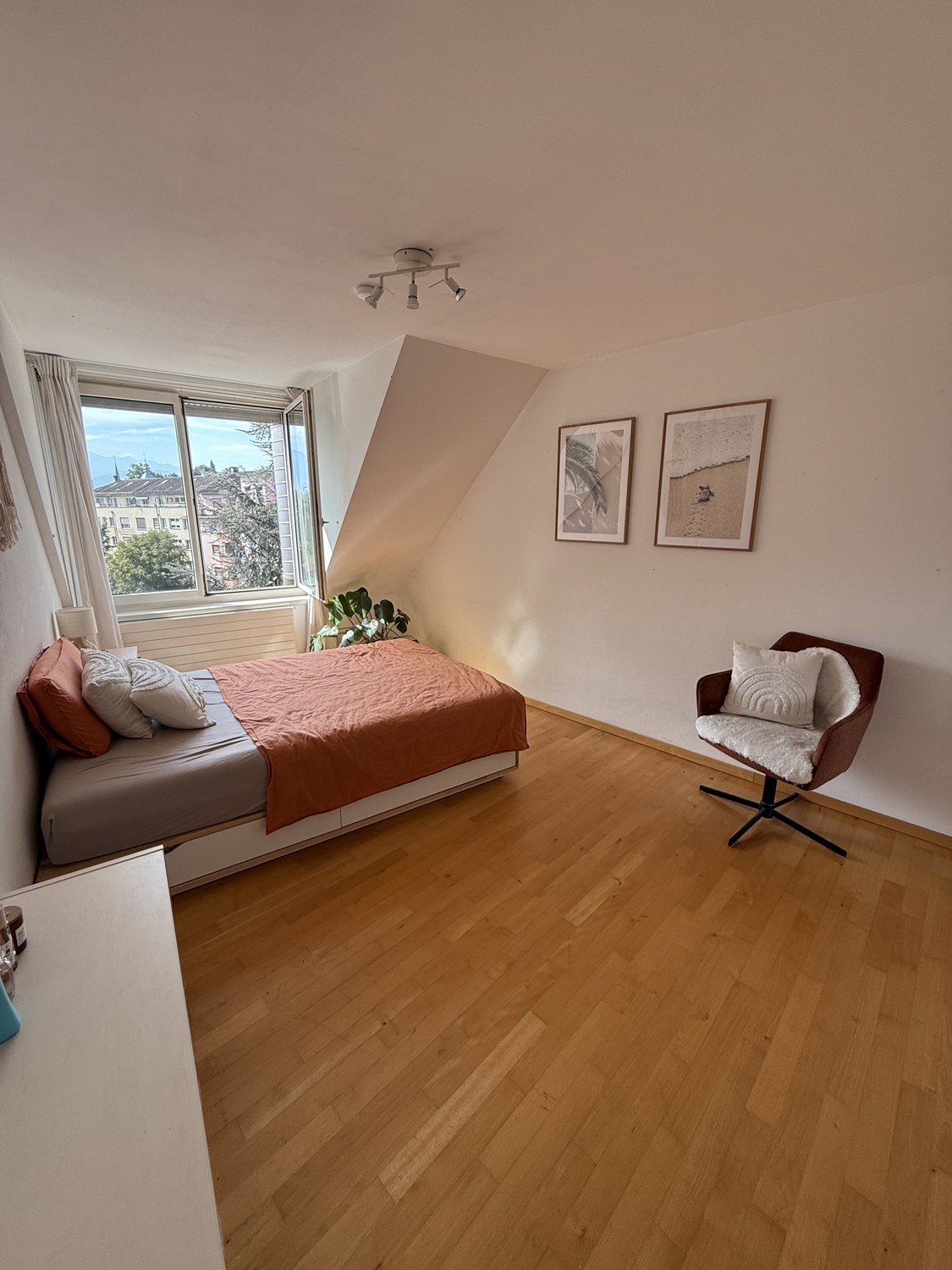 Room in a shared flat, Foto 1 von 2