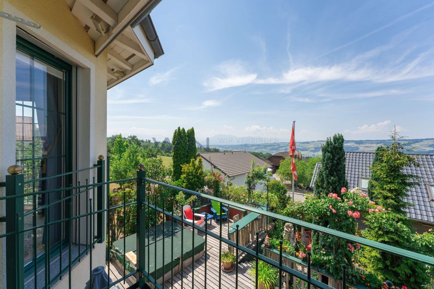 Casa unifamiliare con 6 ½ locali, foto 3 di 10