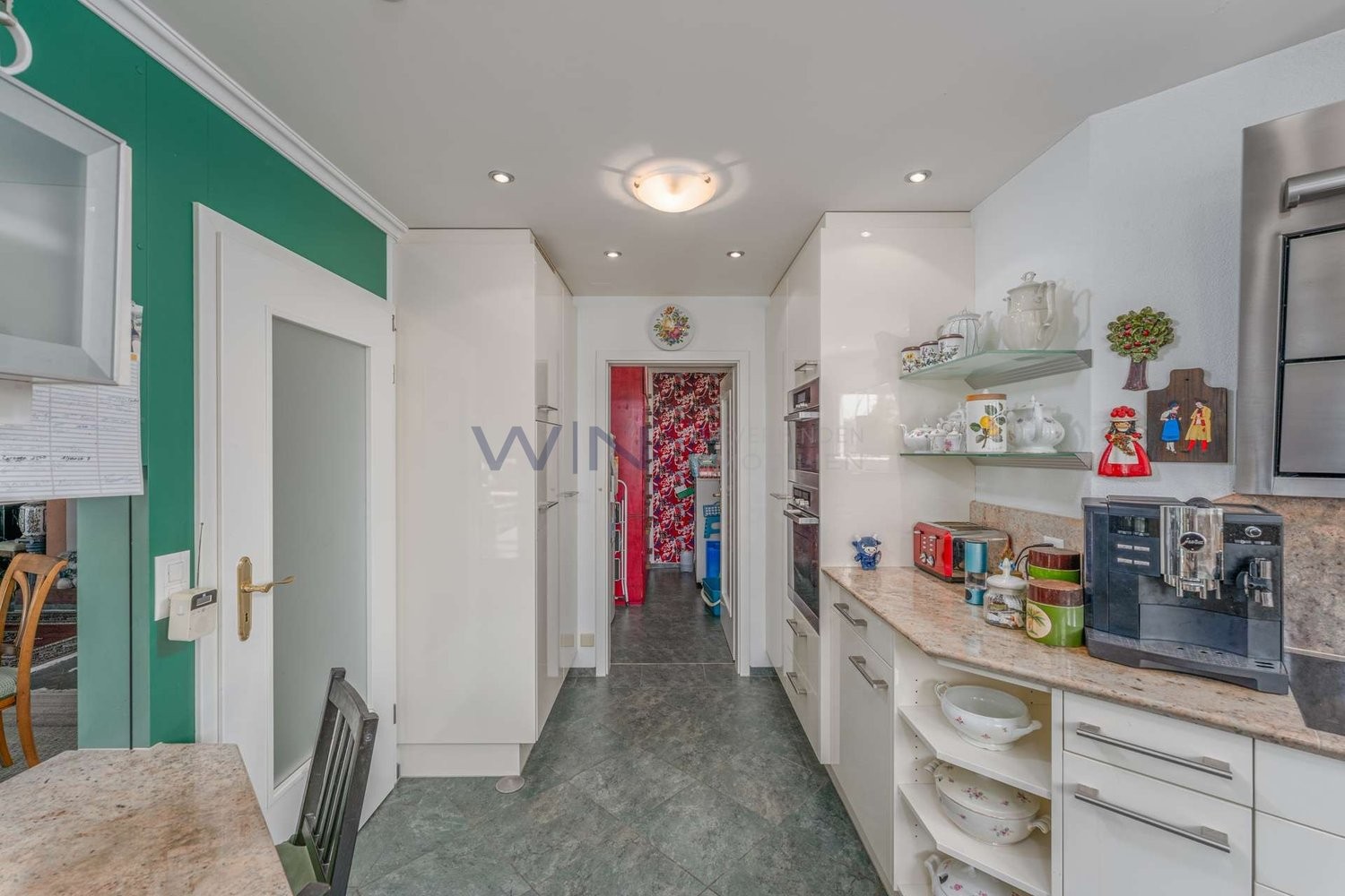 Casa unifamiliare con 6 ½ locali, foto 7 di 10
