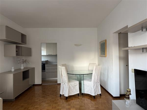 2 ½ Zimmer möblierte Wohnung, Foto 2 von 8