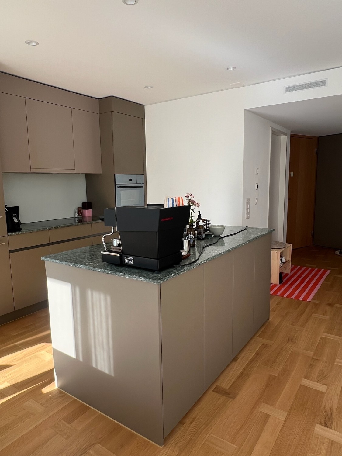 3 ½ Zimmer-Wohnung, Foto 1 von 6