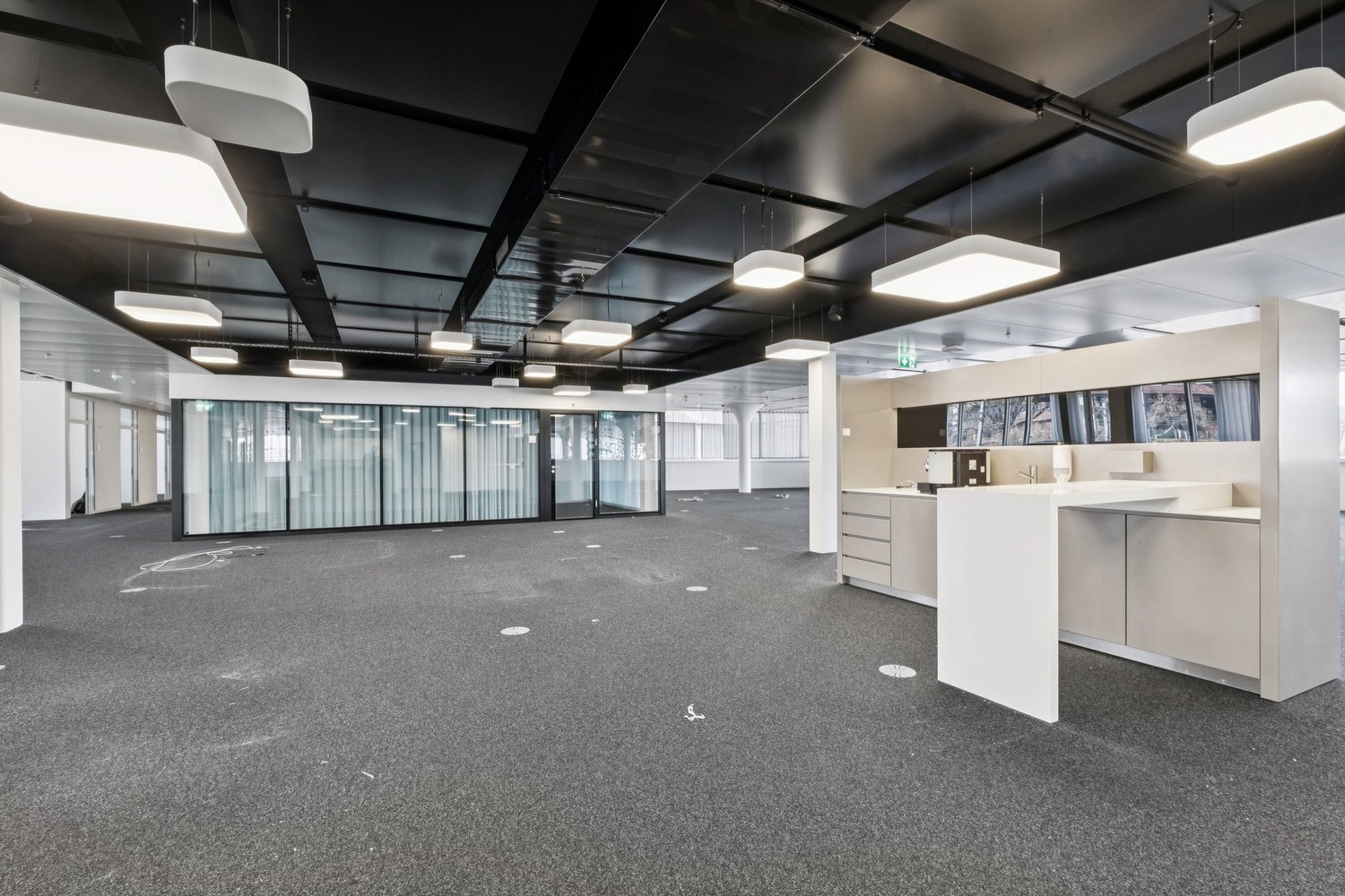 2485m² office, Foto 1 von 10