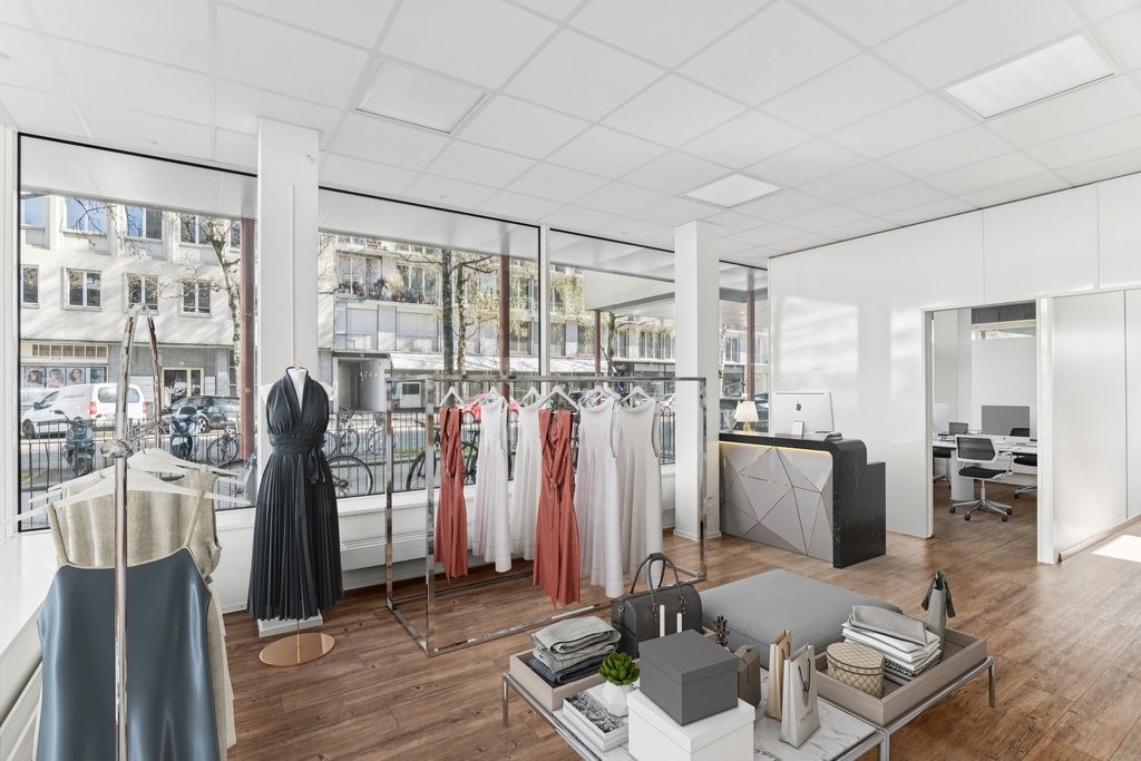 73m² de commerce
