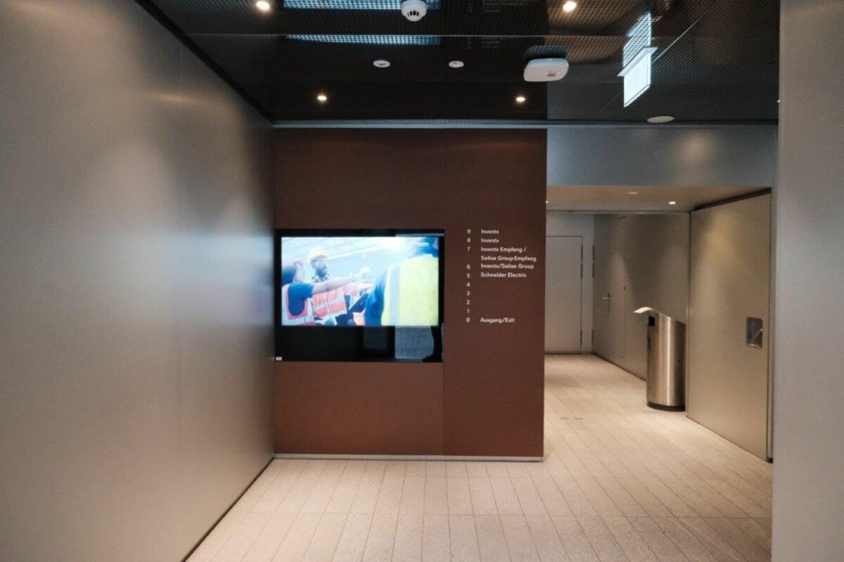 634m² office