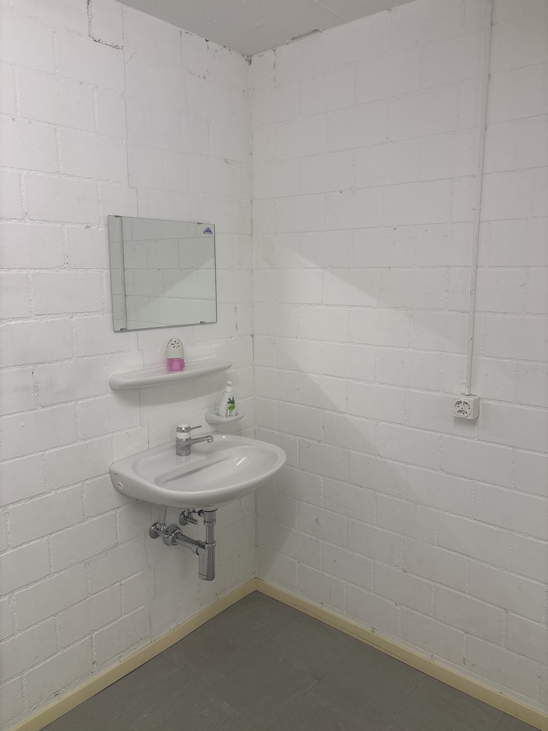 20m² office