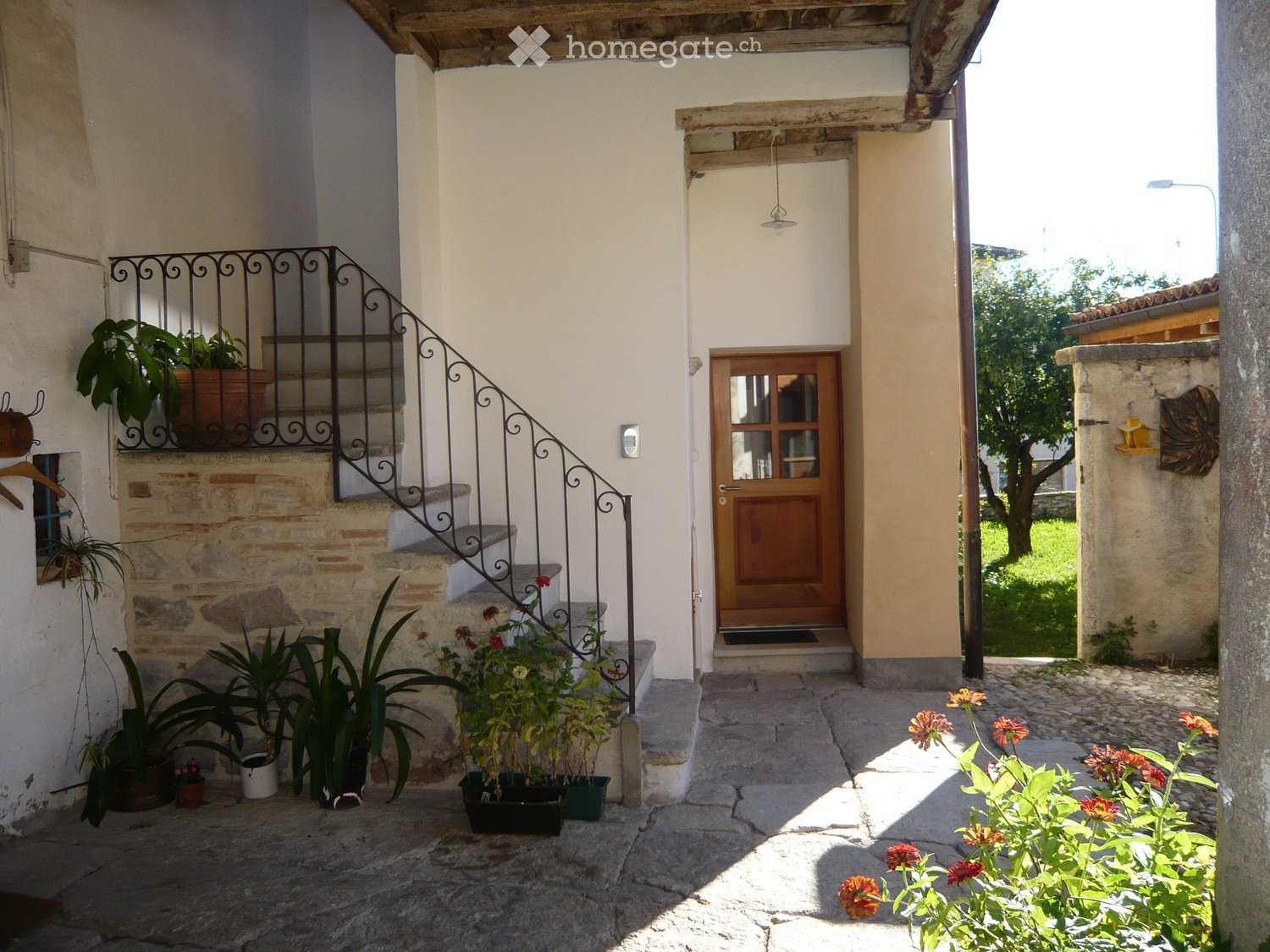 6-Zimmer-Wohnung, Foto 2 von 5