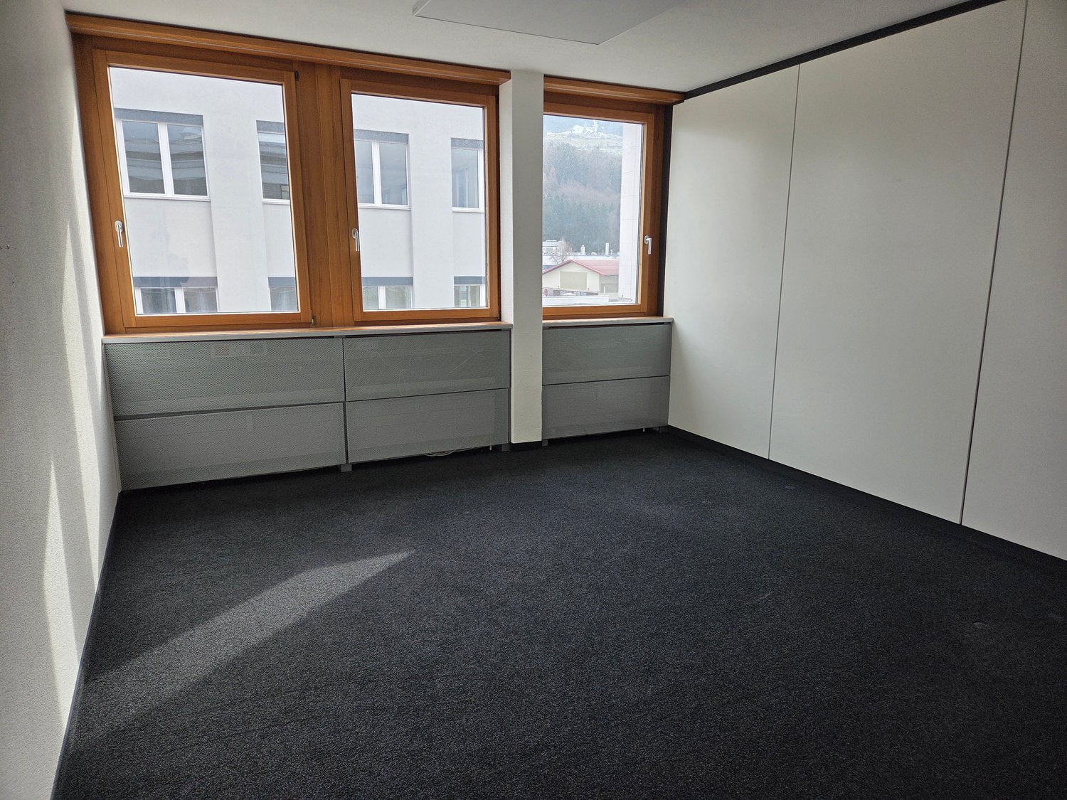 19m² office