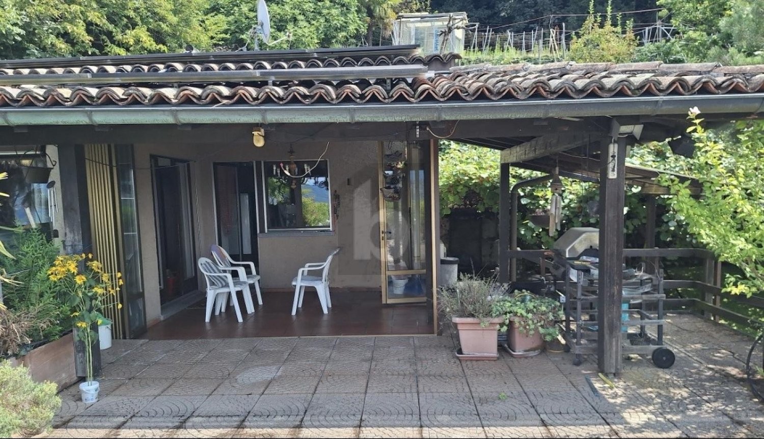 8 rooms villa