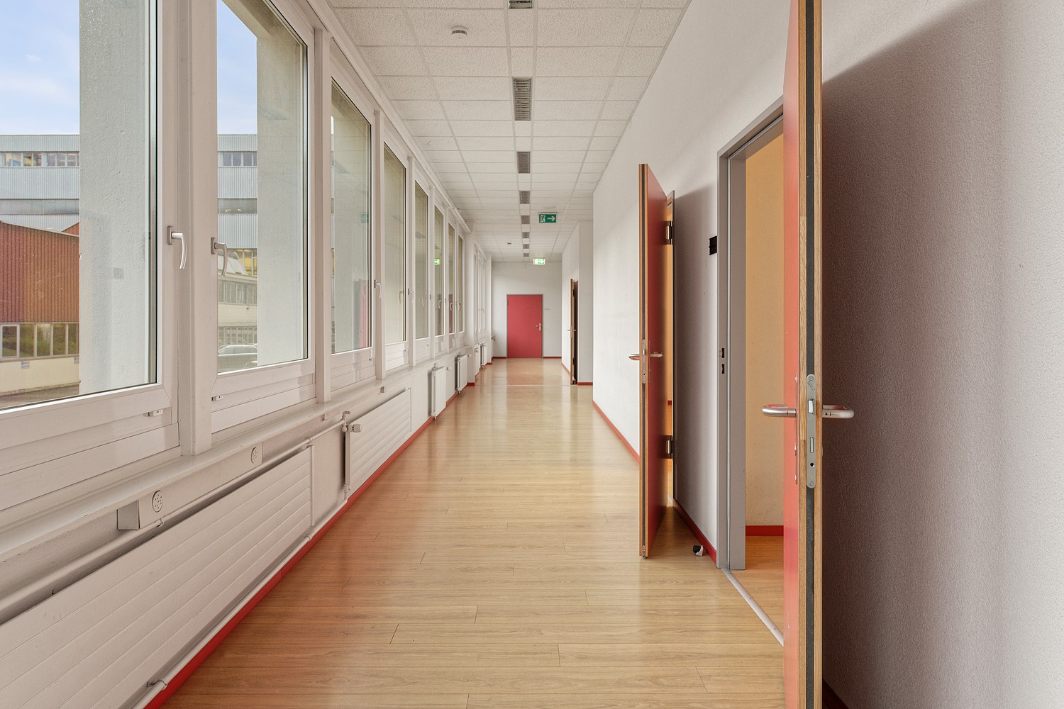Bureau de 35-35m²