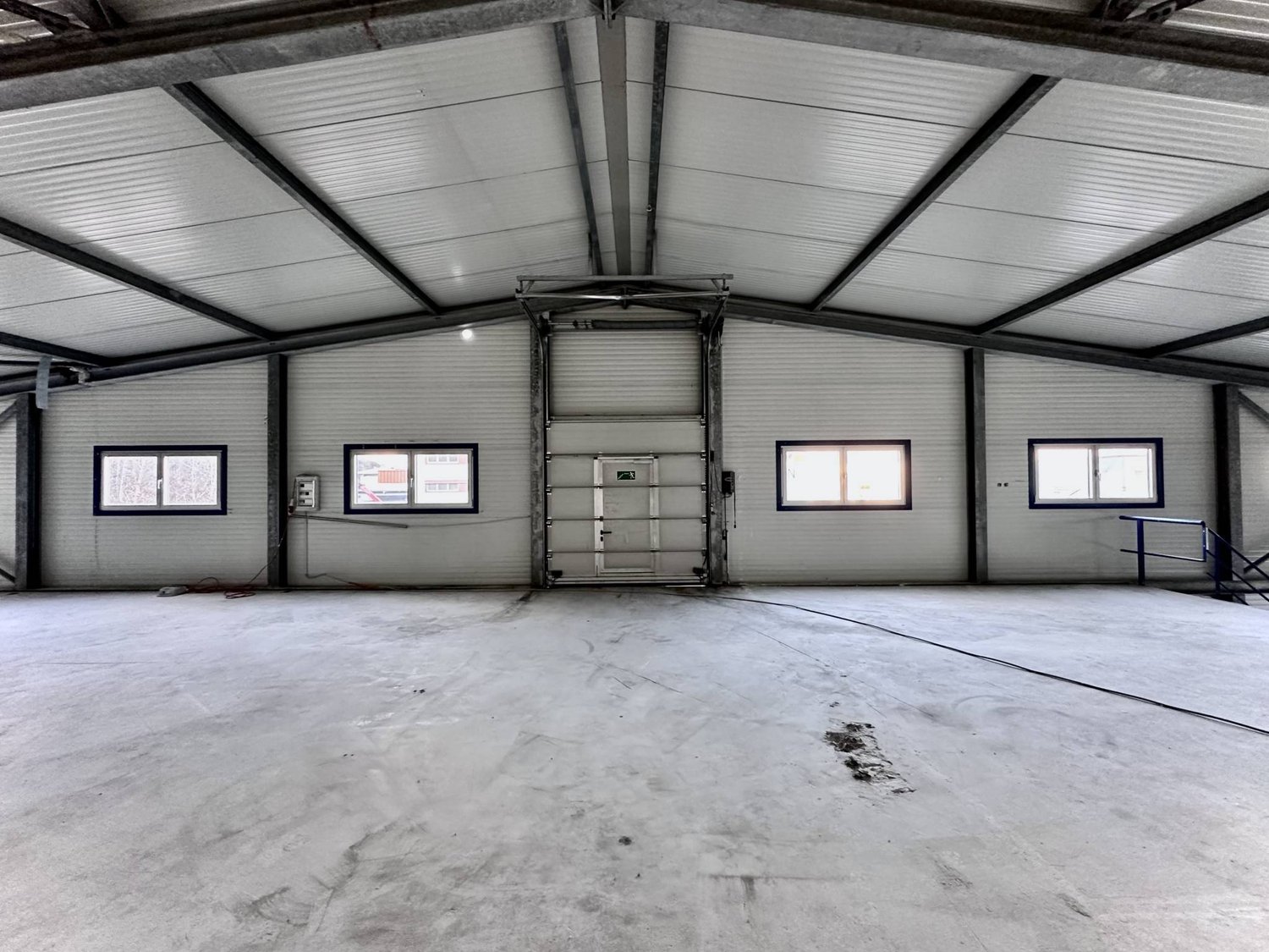 2350m² Gewerbe, Foto 3 von 5