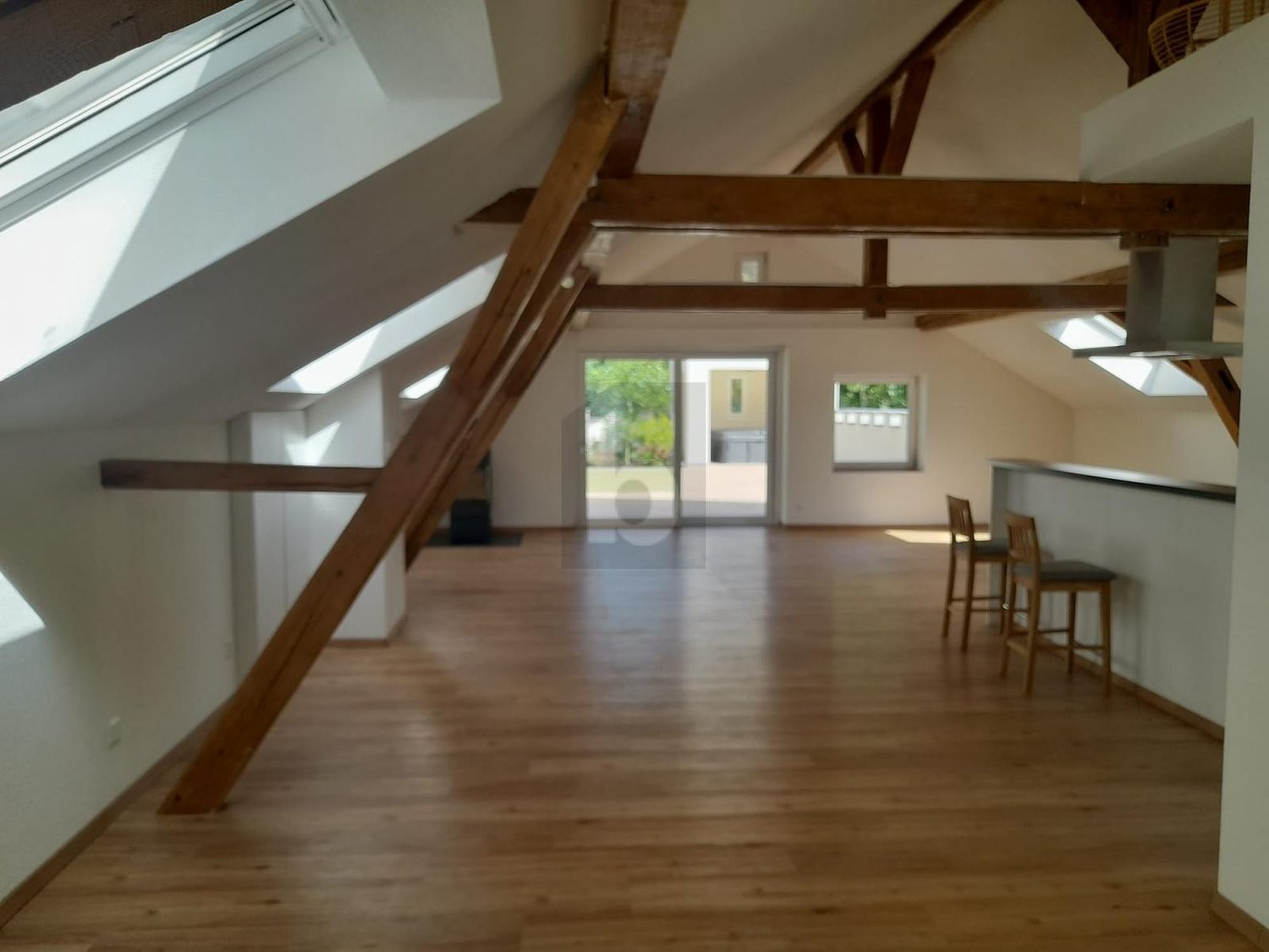 3 rooms roof flat