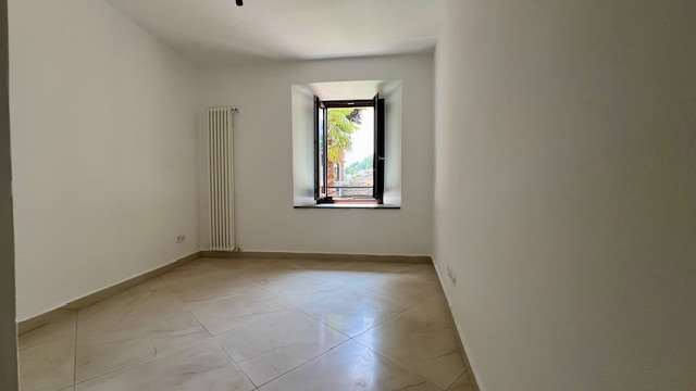 4 rooms single house