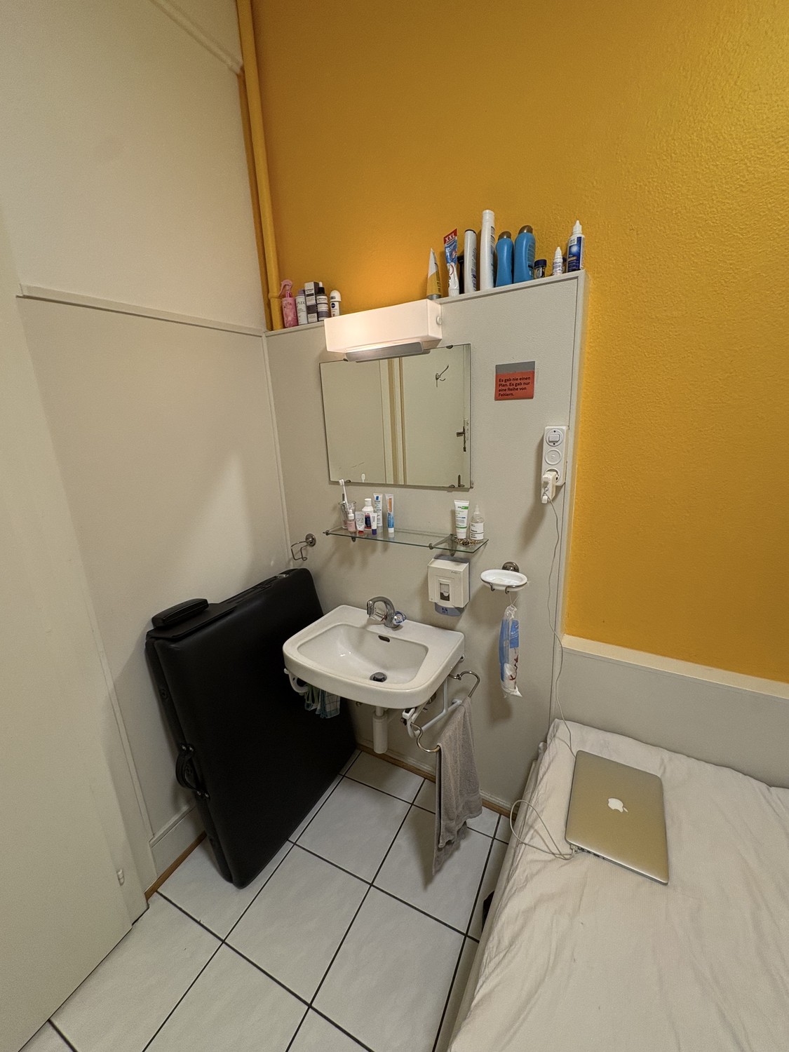 1 room apartment, Foto 3 von 4