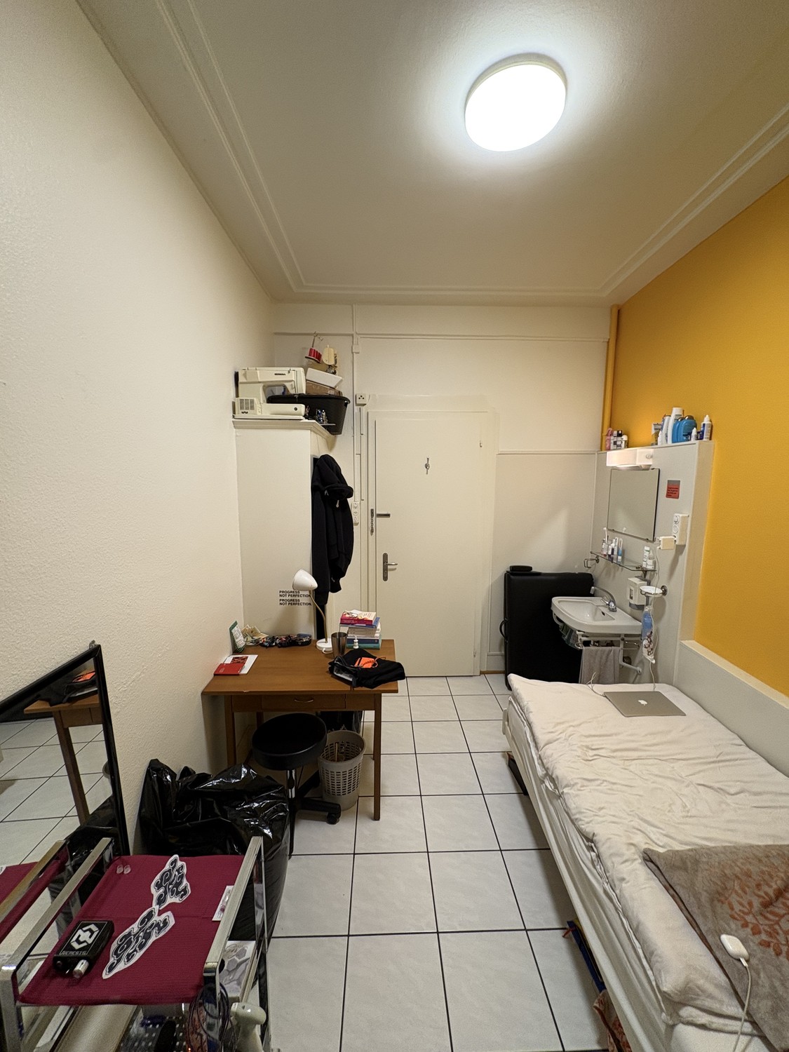 1 room apartment, Foto 4 von 4