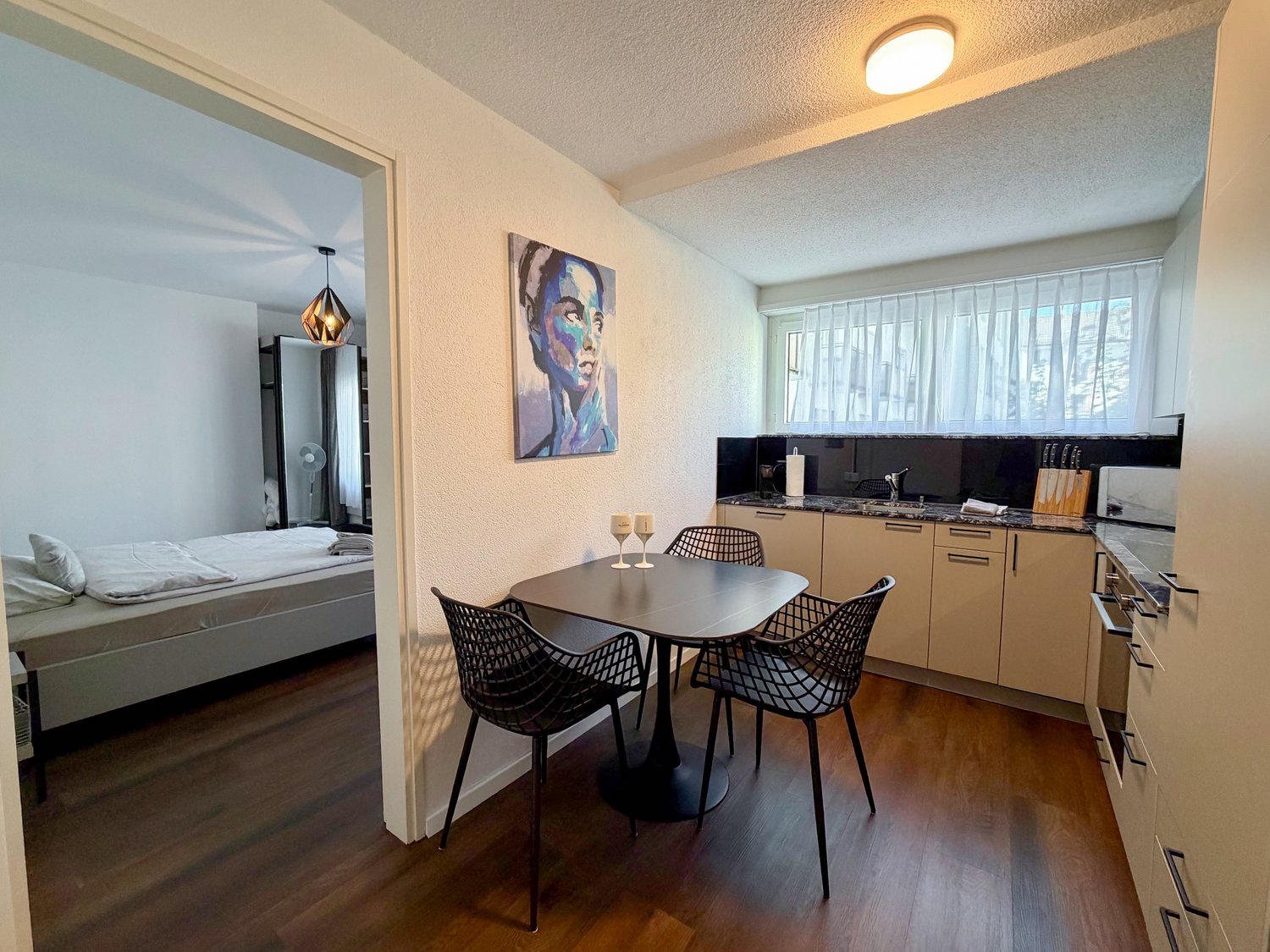 4 ½ Zimmer möblierte Wohnung