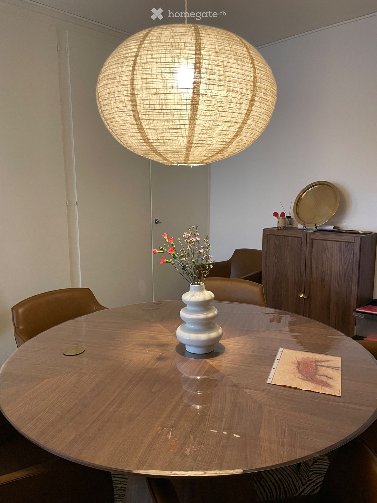 5 rooms apartment